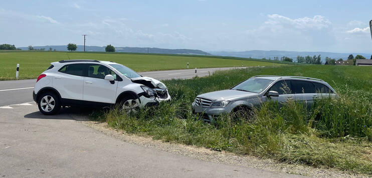 Der Autofahrer wurde schwer verletzt, die Unfallverursacherin erlitt keine Verletzungen. (Bild: Kantonspolizei Thurgau)