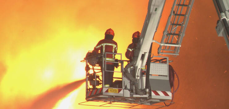 Im Einsatz seien insgesamt rund 110 Angehörige von vier Feuerwehren gestanden. (Bild: BRK News)