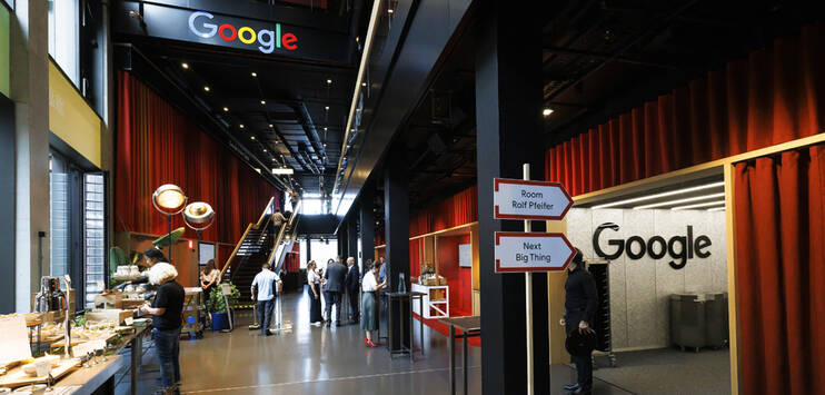 Der Google-Sitz an der Zürcher Europaallee ist nun fertig. (Bild: KEYSTONE/Michael Buholzer)