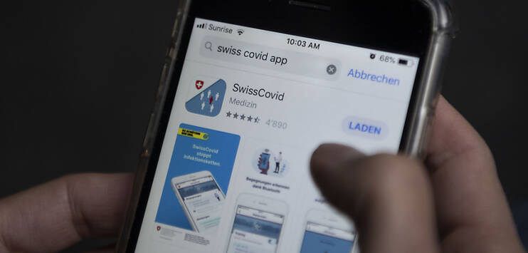 Die Swiss-Covid-App soll per Anfang April deaktiviert werden, wie Pläne des Bundes zeigen. (Archivbild: KEYSTONE/CHRISTIAN BEUTLER)
