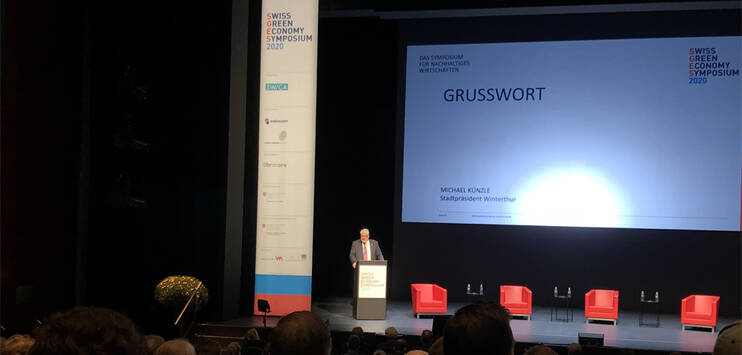 Der Winterthurer Stadtpräsident Michael Künzle hat das Symposium mit einer Rede eröffnet. (Bild: RADIO TOP)