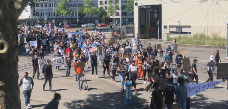 Zürcher Kantonsräte haben unterschiedliche Ansichten zu der Demonstration in Zürich am Pfingstmontag. (Bild: brk-news.ch/Beat Kälin)