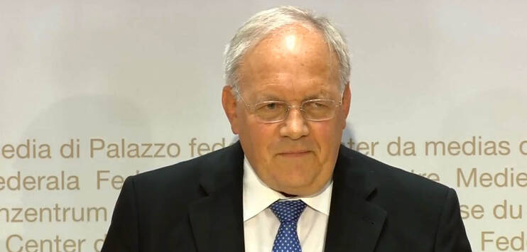 Bundesrat Johann Schneider-Ammann erklärt vor den Medien seinen Rücktritt. (Screenshot: youtube.com/Der Schweizerische Bundesrat)