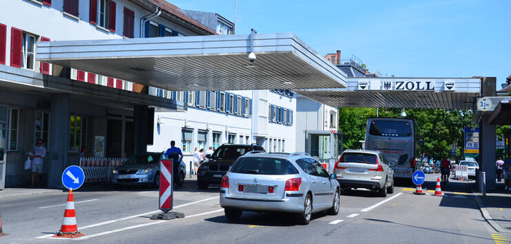 Der Autozoll beim Grenzübergang Kreuzlingen - Konstanz. (Bild: RADIO TOP/Marija Lepir, 2018)